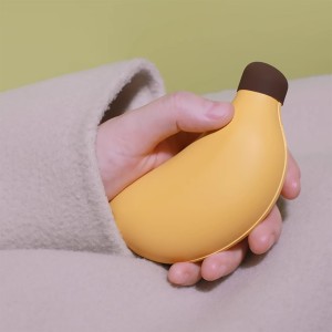 گرمکن دست و پاوربانک موبایل طرح فانتزی موز مدل HW03