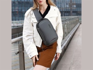 کوله تک بند حرفه ای ضد آب بنج مدل BG7221