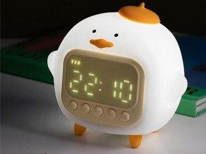 چراغ خواب سیلیکونی و ساعت زنگ‌دار دیجیتالی فانتزی رومیزی مدل C15