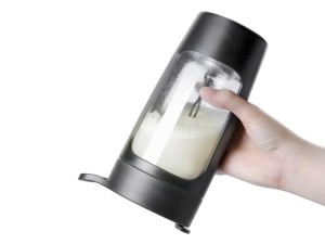 شیکر ورزشی شارژی اکیورا مدل E0011