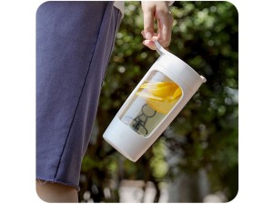 شیکر ورزشی شارژی اکیورا مدل E0011