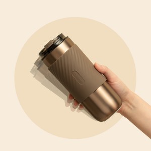 ماگ آب ای کیویوارای مدل E00303