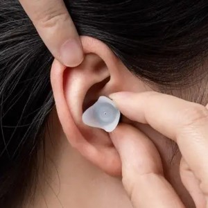 گوش گیر سیلیکونی جوردن و جودی مدل PT013