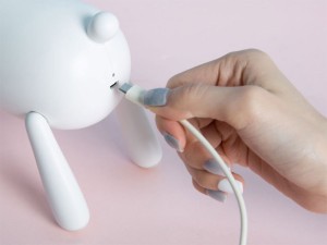 چراغ رومیزی سیلکونی فانتزی شارژی طرح گوزن مدل L17
