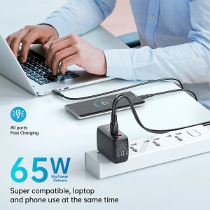 شارژر دیواری Type-C و USB مک دودو مدل CH8442