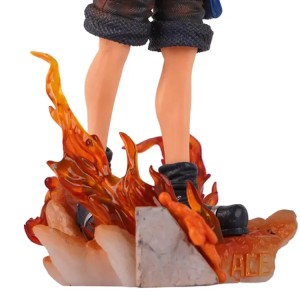 اکشن فیگور پورتگاس One Piece Portgas D. Ace LED Flame