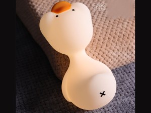 چراغ خواب رومیزی محافظ چشم رومیزی شارژی رانمی مدل BWBY01