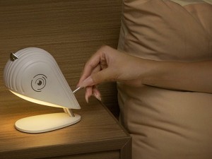 چراغ خواب رومیزی شارژی فانتزی رانمی مدل LJC208