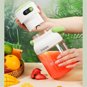 مخلوط‌کن شارژی و شیکر قابل حمل ژنمی شیائومی مدل ZMGZJ15