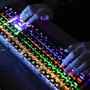 کیبورد گیمینگ مکانیکال با سیم جدل مدل KL89 RGB
